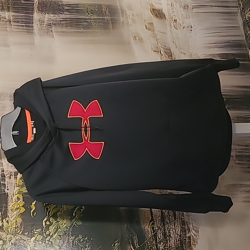Under Armour Womens Medium fleece hoodie sweatshirt cold gear black pink